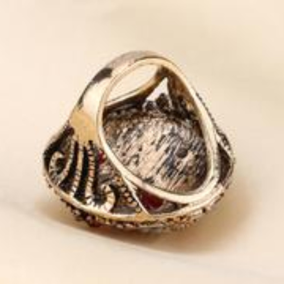 Retro Ring - Picture 3 of 3